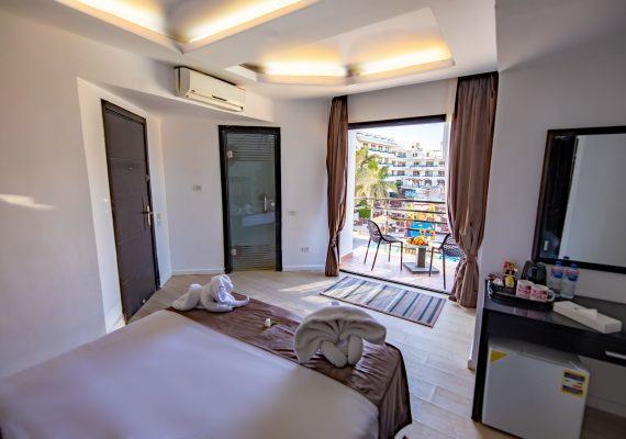 Standard Room Pool View / Sea Side View