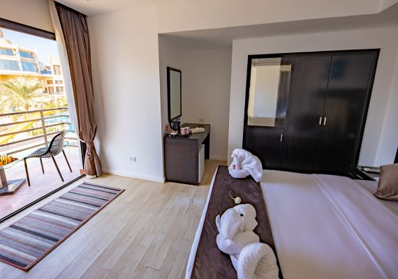 Standard Room Pool View / Sea Side View