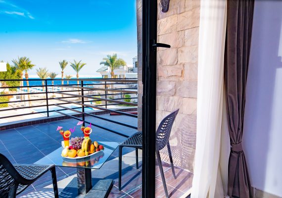 Standard Room Pool View / Sea Side View